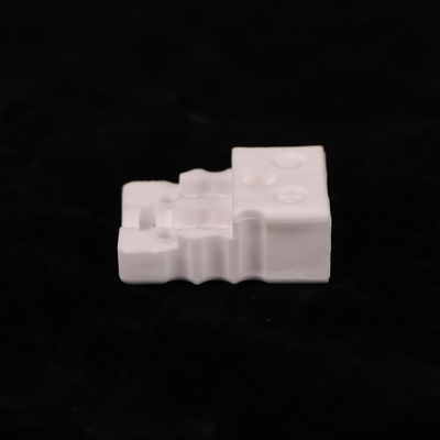 9.6 Dielectric Constant Aluminum Oxide Ceramic with 9 Mohs Hardness and 8.9 X 10-6/K Thermal Expansion