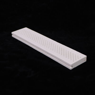 थर्मल शॉक प्रतिरोध 250 मललाइट सिरेमिक ऑफरिंग डाईलेक्ट्रिक निरंतर 6 से 7 और कठोरता 7 से 8 मोह्स इलेक्ट्रिक इन्सुलेशन घटकों के लिए आदर्श