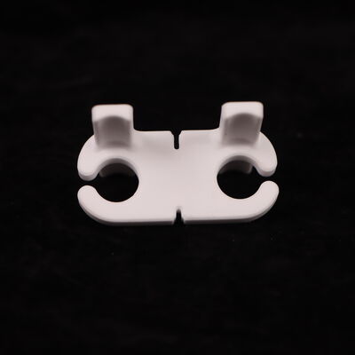 1012 ओम सेमी से अधिक इन्सुलेशन प्रतिरोध एल्यूमीनियम सिरेमिक एल्यूमीनियम ऑक्साइड इलेक्ट्रिकल अनुप्रयोगों के लिए सिरेमिक सामग्री