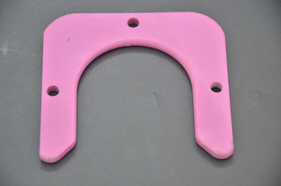 कठोरता 9 मोह्स एल्यूमीनियम ऑक्साइड सिरेमिक जो 1012 ओम सेमी से अधिक इन्सुलेशन प्रतिरोध और सटीक उपकरणों के लिए 3000 एमपीए से अधिक संपीड़न शक्ति प्रदान करता है