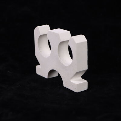 तन्यता शक्ति 200 से 400 एमपीए एल्यूमीनियम सिरेमिक उत्पाद जिनकी ताप चालकता 25 से 35 वाट प्रति मीटर केल्विन है