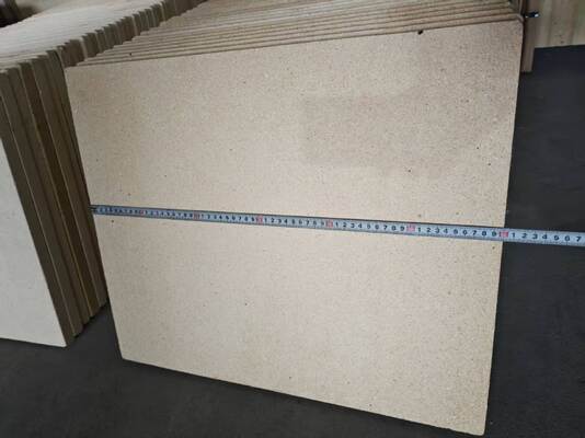 बिना ग्लेज्ड कॉर्डिएराइट भट्टी शेल्फ मोटाई 10-30 मिमी थर्मल विस्तार गुणांक 2.2×10⁻⁶ प्रति डिग्री सेल्सियस टिकाऊ भट्टी के लिए डिज़ाइन किया गया