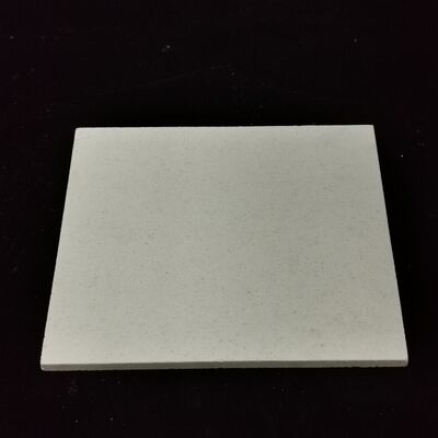 ओवन शेल्फ कोरुंडम ओवन शेल्फ फ्लेक्सुरल ताकत के साथ 45 एमपीए चिकनी सतह खत्म ओवन संचालन और दीर्घायु सुनिश्चित