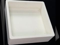 औद्योगिक सेटिंग्स में विस्तारित स्थायित्व के लिए चिकनी सतह रेफ्रेक्टरी सैगर